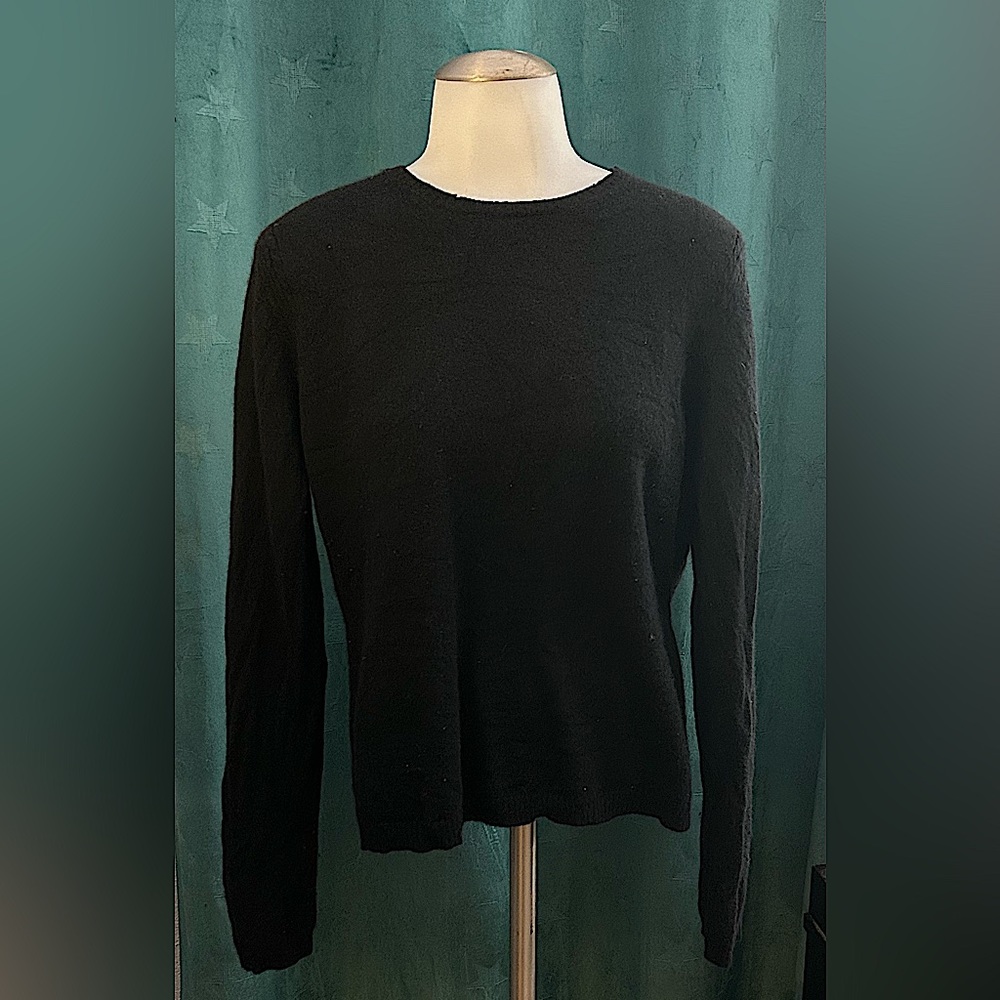 100% cashmere sweater Valerie Stevens